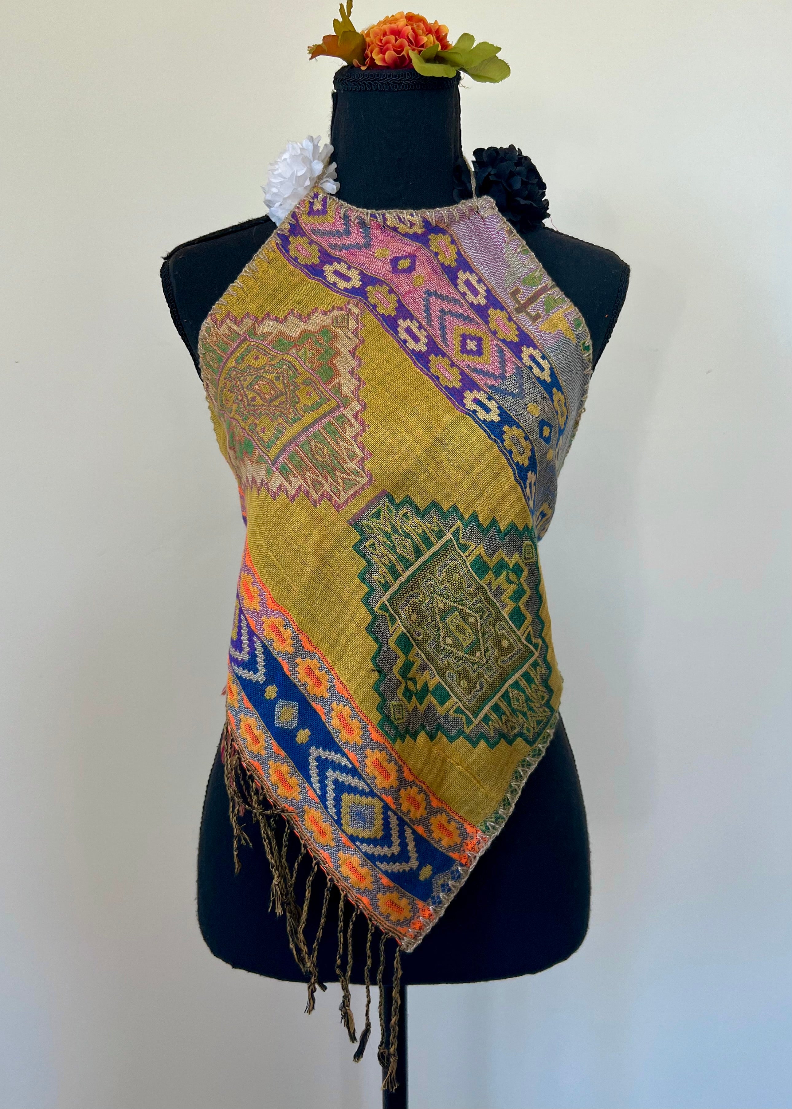 Geometric Diamond Backless Halter Top
