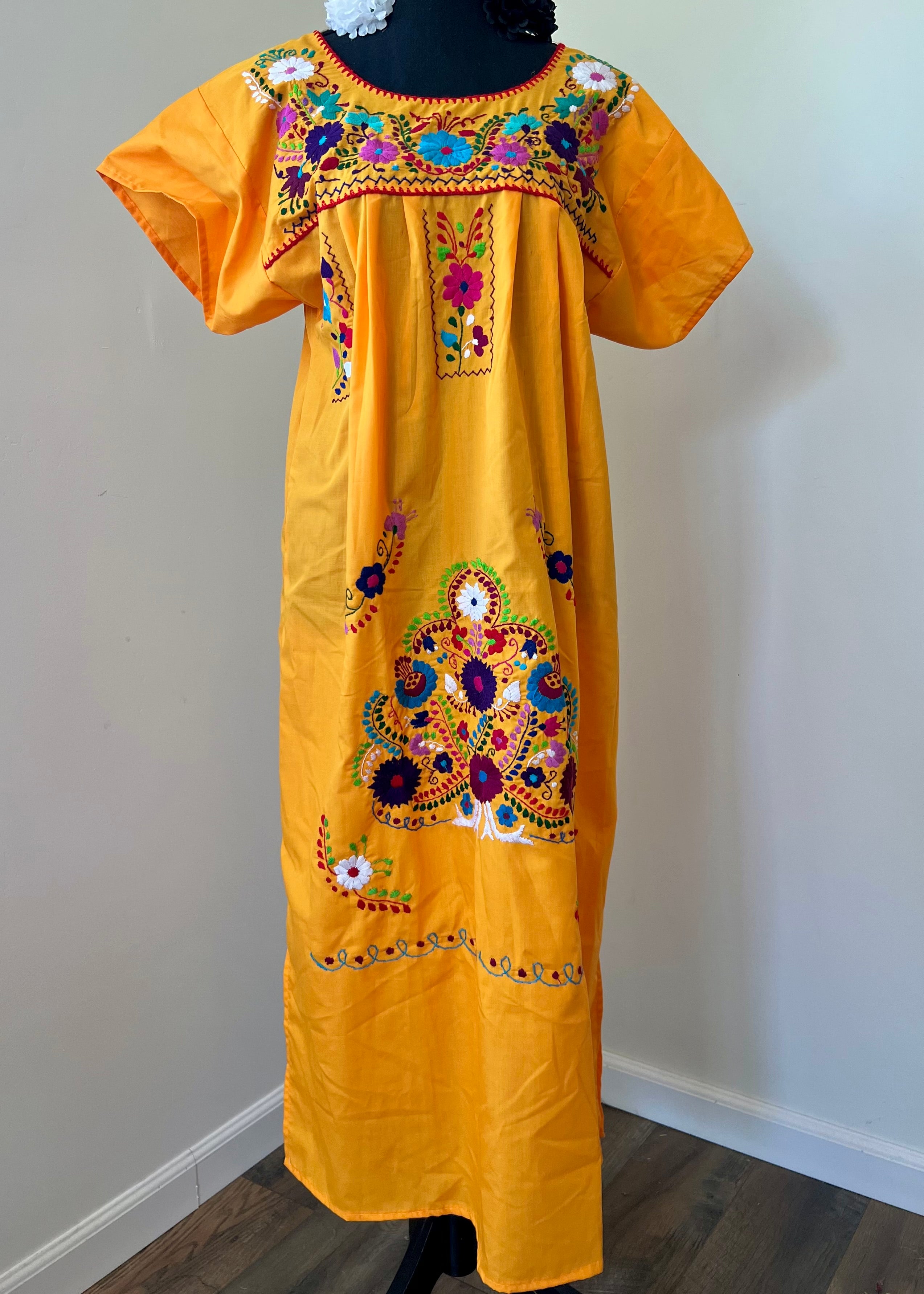 Handmade Oaxacan Embroidered Long Length Dress - San Antonino Style