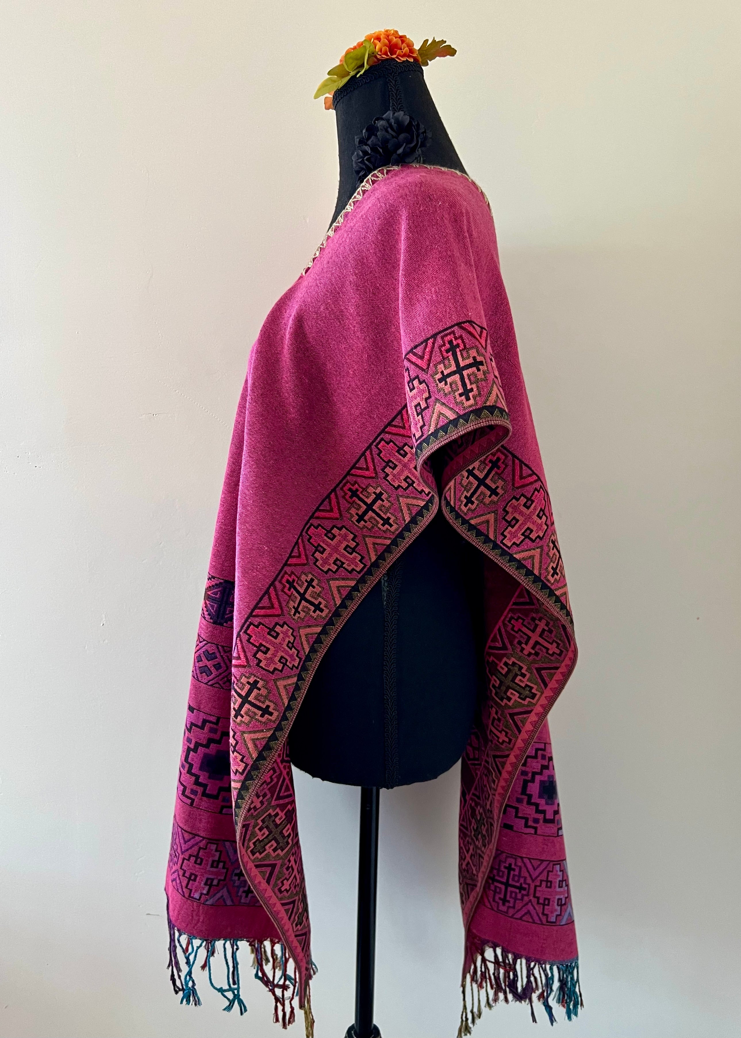 Geometric Border Rebozo-Style Woven Shawl / Multi-Way Cover-Up
